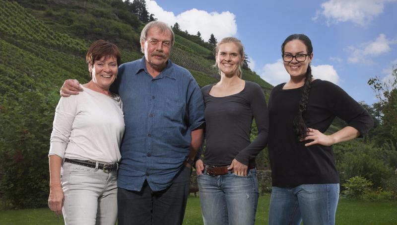 Вернер, его жена Клаудиа и две дочери Майки и Дорт